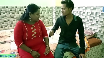 인도의 뜨거운 큰 요리사 소년 거친 섹스 와 결혼한 이복 누이! 힌디어 섹스