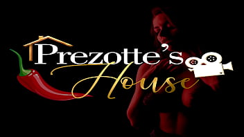 Watch this trio fucking a lot, Sabrina Prezotte once again being fucked by a duo in Natal-RN lots of threesomes for you.-Prezotte's House.