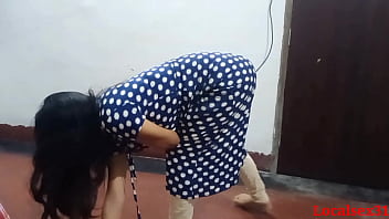Бенгальская зрелая коллажная девушка занимается сексом с владельцем дома (официальное видео от localsex31)