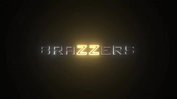 Plight Of The Big Tittied Babe - Ali Cash / Brazzers / streaming completo da www.brazzers.promo/of