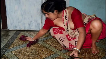 Everbest Desi Big boobs empregada xxx fodendo com o dono da casa Ausência de sua esposa - casal bengali xxx