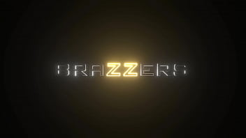 Blindfold On, Ass Up - Armani Black / Brazzers / Stream voll von www.brazzers.promo/ass