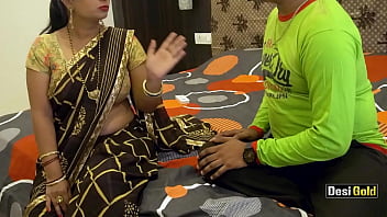 La belle-mère indienne a sauvé son divorce avec l'audio en hindi