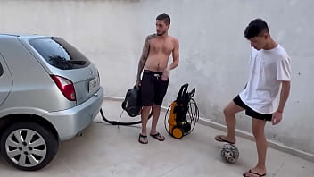 È tornato a casa e gli ha chiesto di aiutare a lavare la macchina Ryan Ross