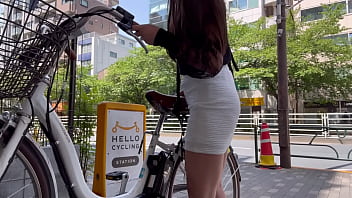 Bici in bicicletta per Singapore Food