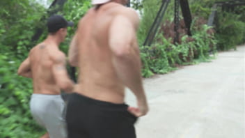 Красавчик из NDS Брэндон Андерсон трахает мускулистого деревенского парня - Максим Джонсон - StagCollective