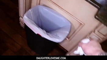 Stepdaddy Nails His Pretty Stepdaughter Lilly Ford