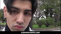 LatinPickups - Твинк-латиноамериканец занимается сексом за деньги с незнакомцем на улице POV - Bryan, Leo