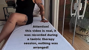 Camera escondida filma paciente sendo tocada pelo terapeuta - Massagem tântrica - VIDEO REAL 14 min