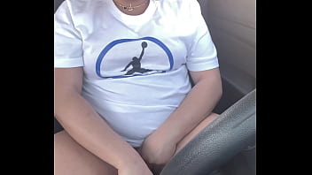 Freak Gets Caught in Parking Lot Fucking her Pussy In Car