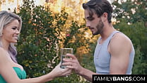 FamilyBangs.com - 彼女が義理の息子とセックスした時のことを思い出す、ルーカス・フロスト、ジェッサ・ローズ
