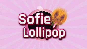 "Sofie Lollipop em um especial de Halloween com muitas travessuras na rola grossa do seu amigo