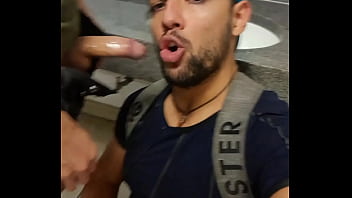 Mouth sucker on these males' cocks in the subway bathroom