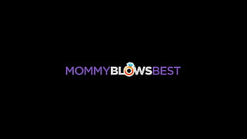 MommyBlowsBest – Meine heiße neue blonde vollbusige Stiefmutter hat mir einen gelutscht