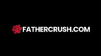 No me obliguen a elegir, hijastras - FatherCrush