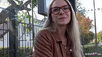 SCOUT TEDESCO - Indossa la ragazza bionda con gli occhiali Vivi Vallentine Pickup e parla con Casting Fuck