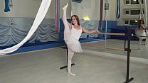 Nicole Murkovski, Ballerina Flexi gefickt