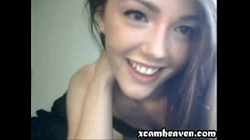 XCamheaven muestra gratis a chorros de chica en la webcam